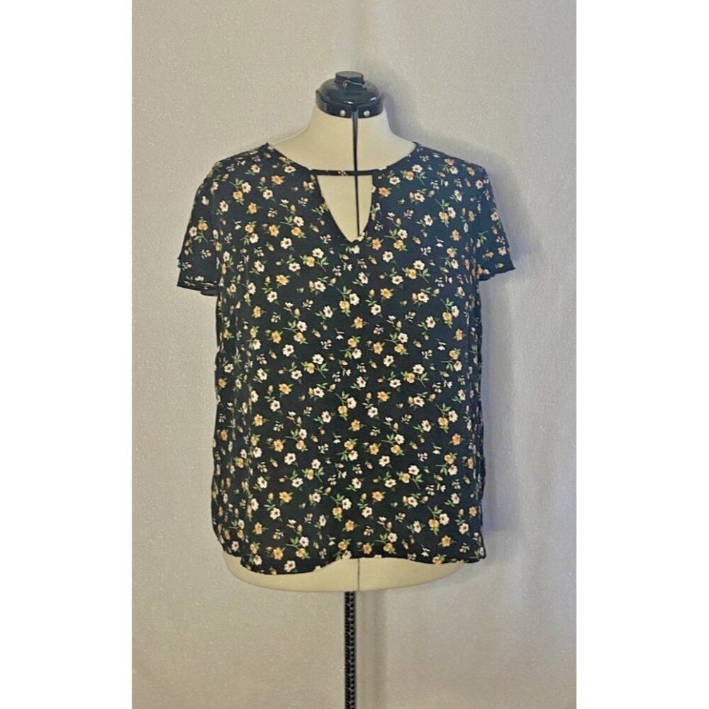 Shein Curve 3XL black floral chiffon top